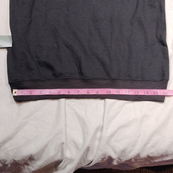 NWT Ramones women's sweatshirt size medium - Picture 11 of 11